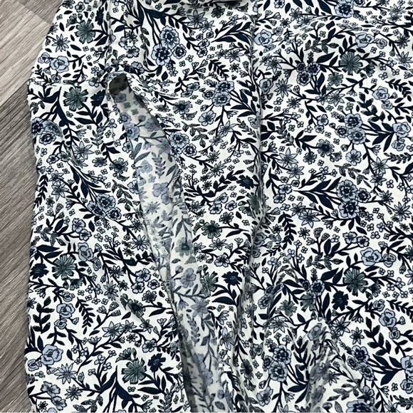 H&M Tie-Sleeve Floral-Print Navy Blue & white Shift dress - Picture 6 of 9